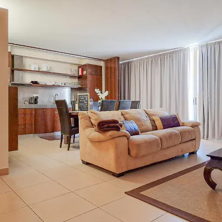 Herdade Dos Salgados * Αλμπουφέιρα